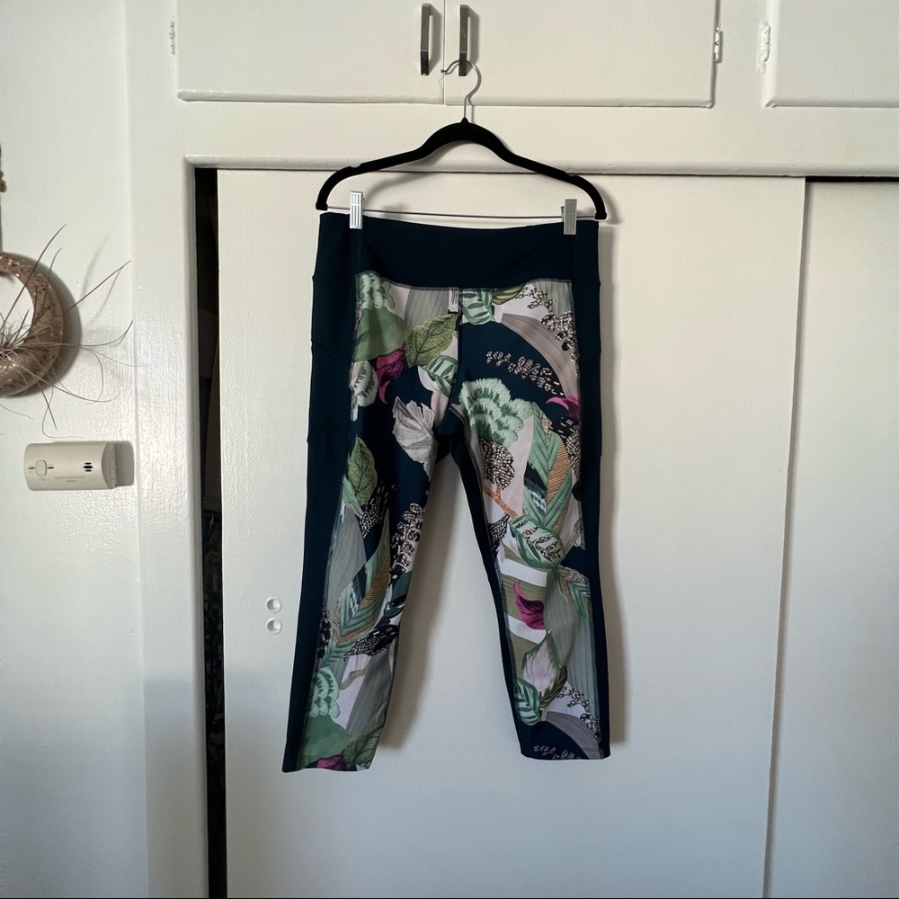 Athleta Patterned Leggings